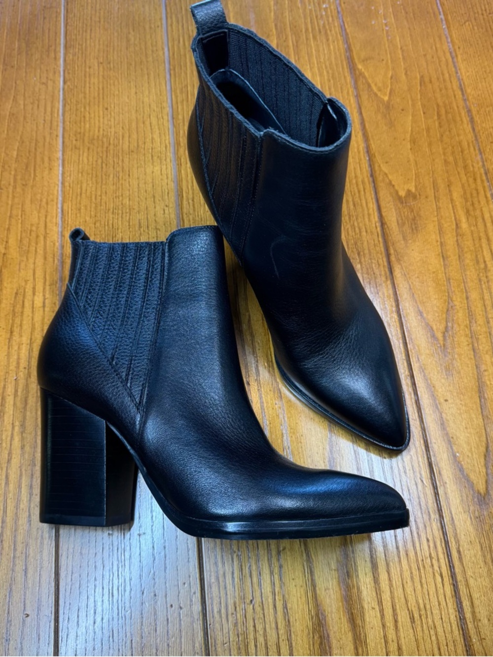 Marc Fisher LTD Alva Bootie Black Leather - Like New- Size 5M